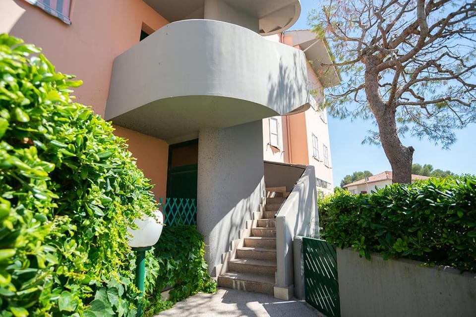 Trilocale fronte mare con piscina condominiale Apartment in Marcelli