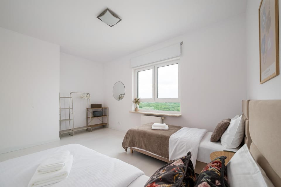 Bed, Seating area, Bedroom, towels