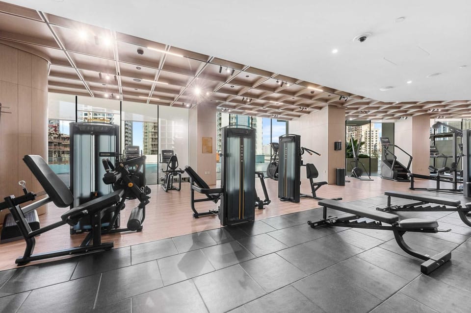 Free housekeeping visits during your stay - StayShort - 1BR in Jumeirah Village Circle for 4 with Balcony Apartment in Dubai