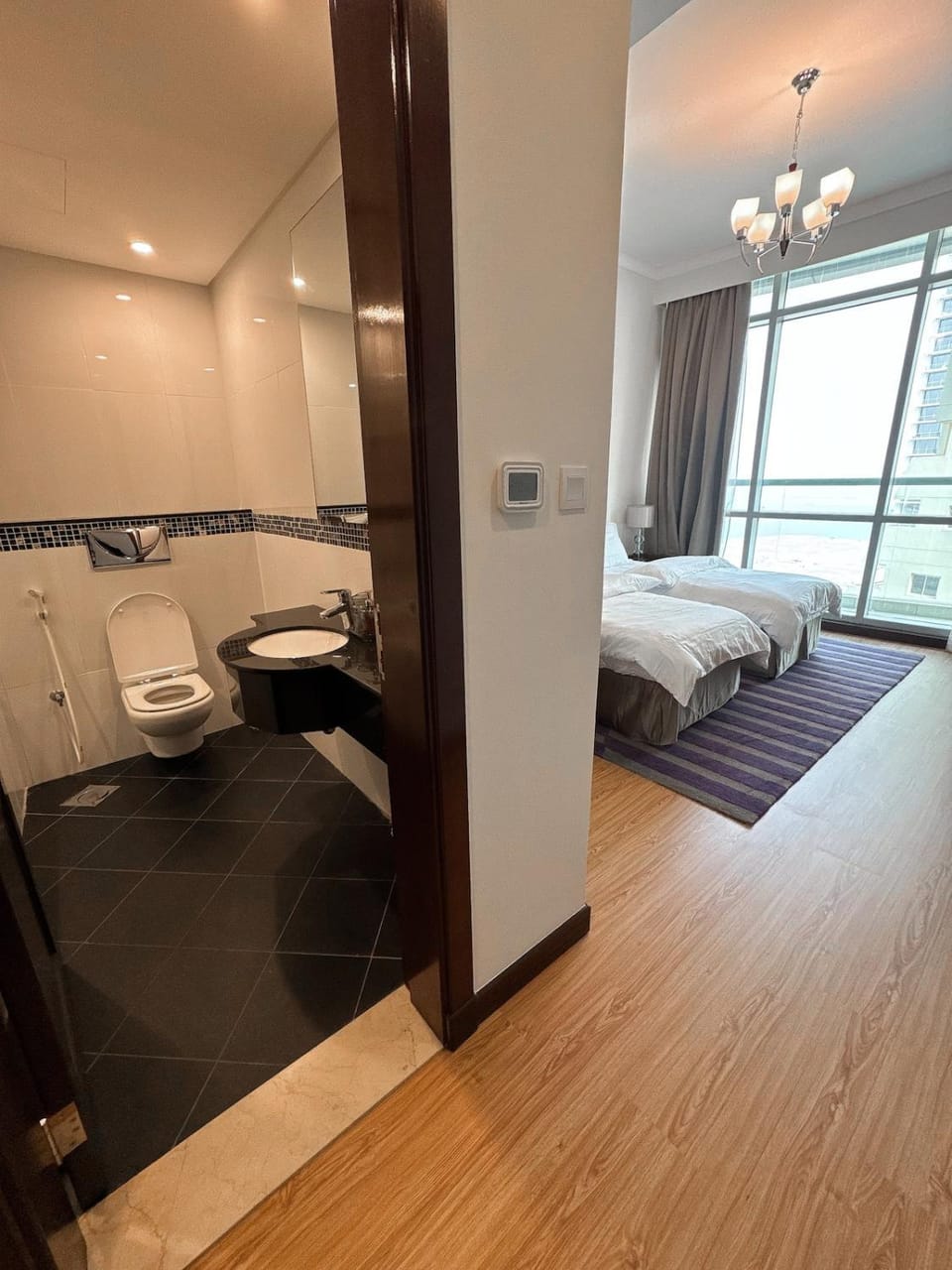 Spacious 3-Bedroom Apartment with Sea & City Views Apartment in Manama