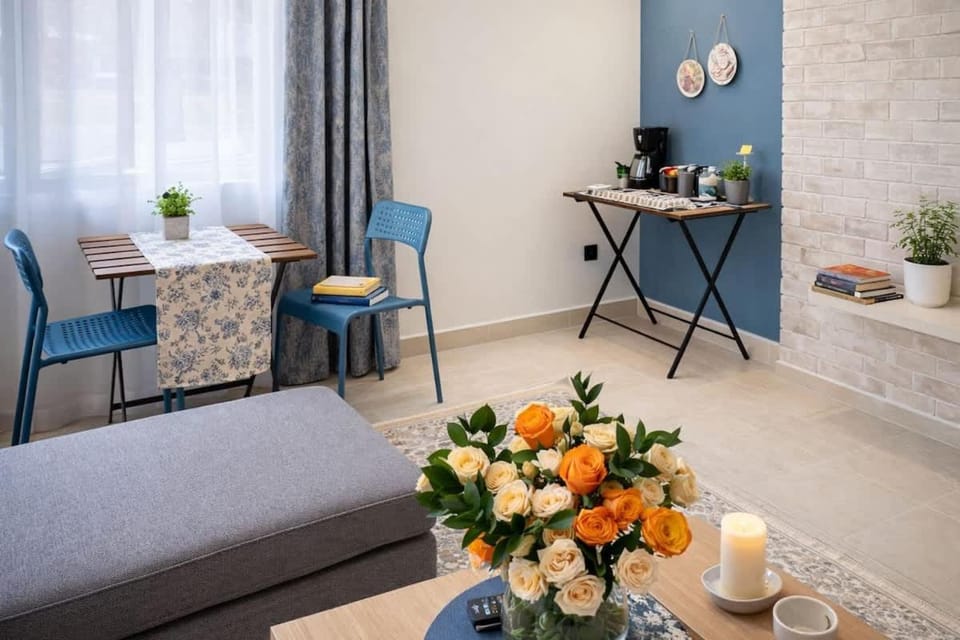 Greek Home6 Apartment in Al Khobar