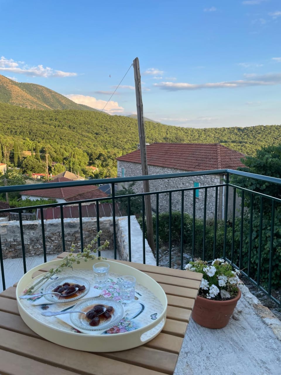 Mesovouni Stone Suites 1 Apartment in Greece