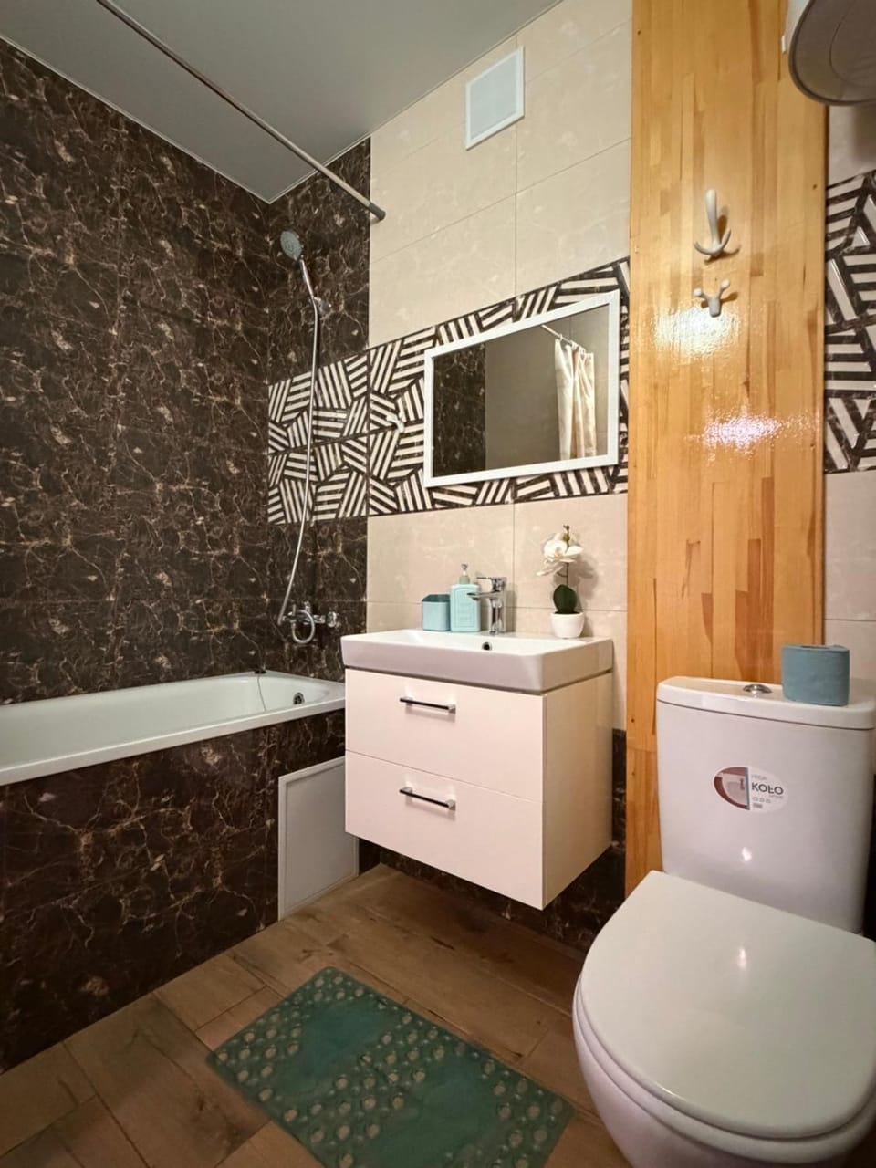 Tiffany House Apartment in Ukraine