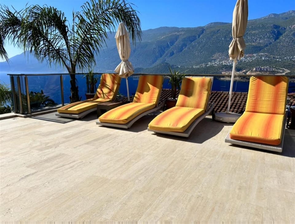 Natural landscape, Pool view, sunbed