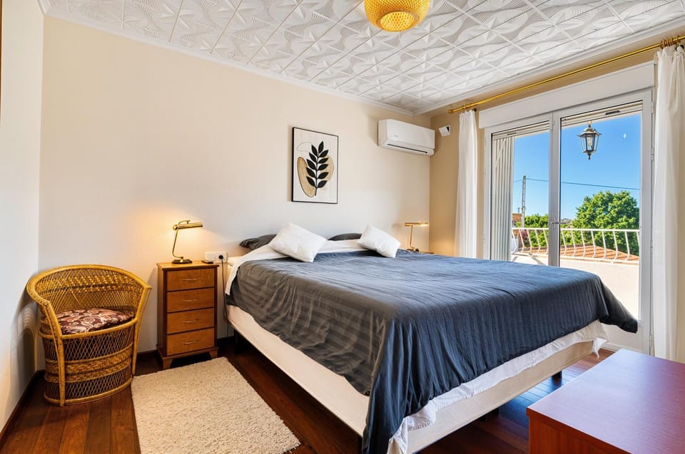Living room, Bedroom