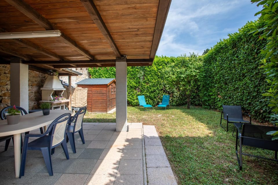 Garden, Balcony/Terrace