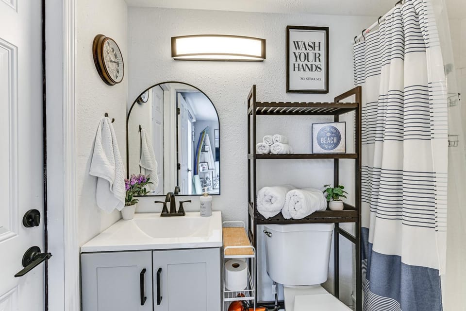 Boat Dock Access! Pet-Friendly Studio in Hudson Apartment in Hudson