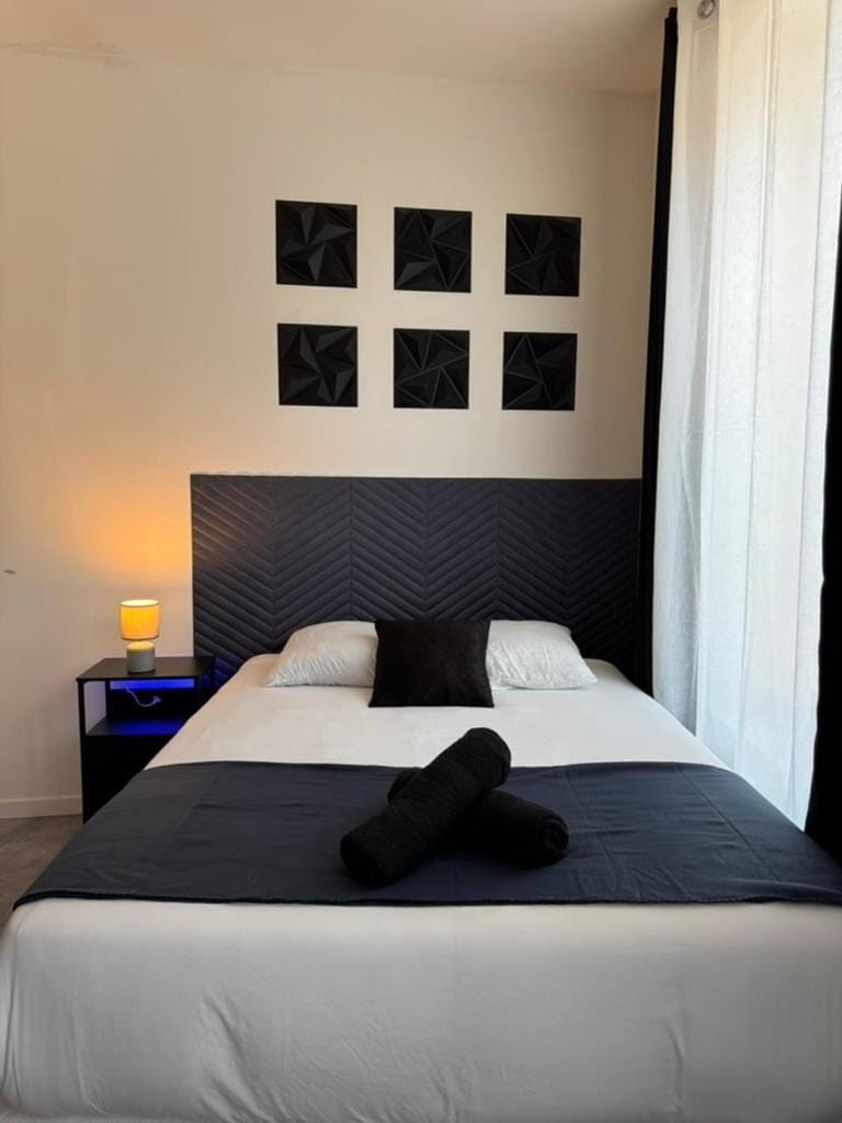 Studio Bord de Marne 4 - Meaux - Paris Apartment in Île-de-France