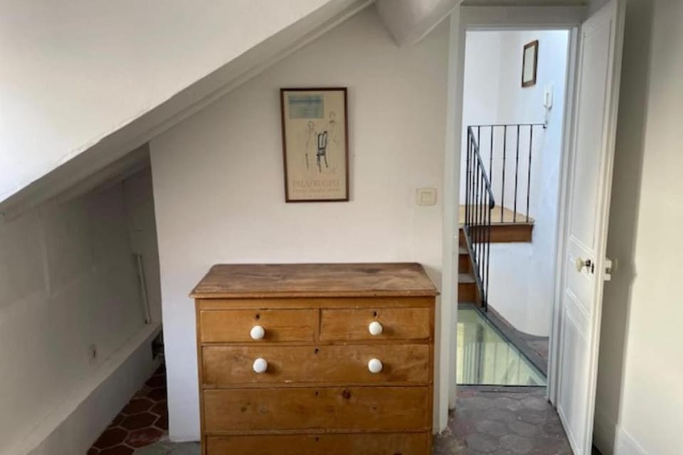 Duplex de charme au cœur du Marais Apartment in Paris