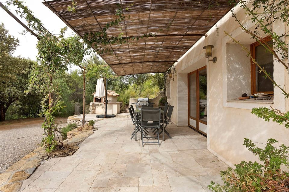 Maison avec piscine dans la nature House in Salernes