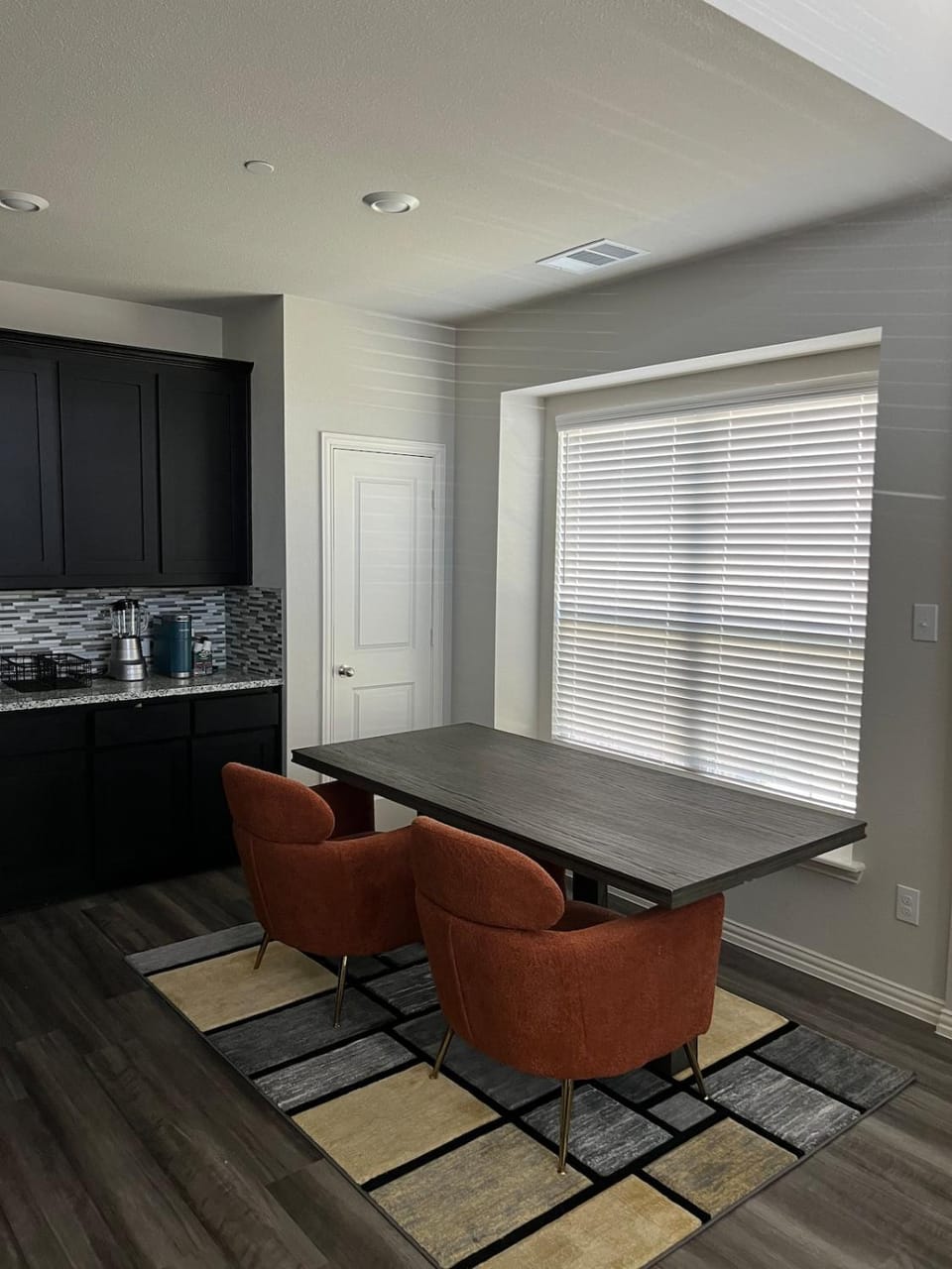Modern Denton Stay,1BR,NearUNT,TW Apartment in Denton