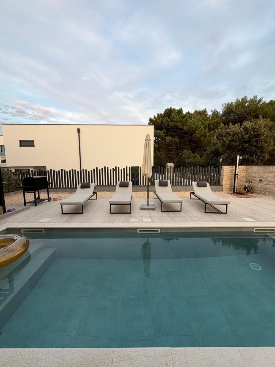 Villa Niko Deluxe Otok vir Villa in Zadar County