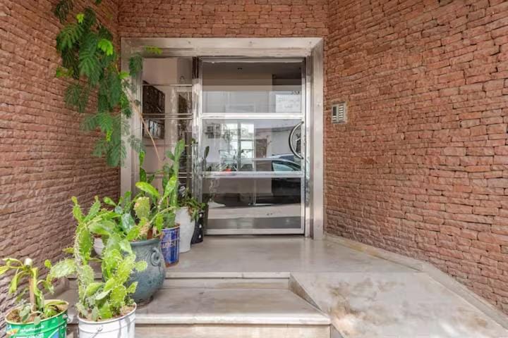 TB - Modern 2BR Apartment, Fiber Optic, AC - Near Agdal Clinic Apartment in Rabat