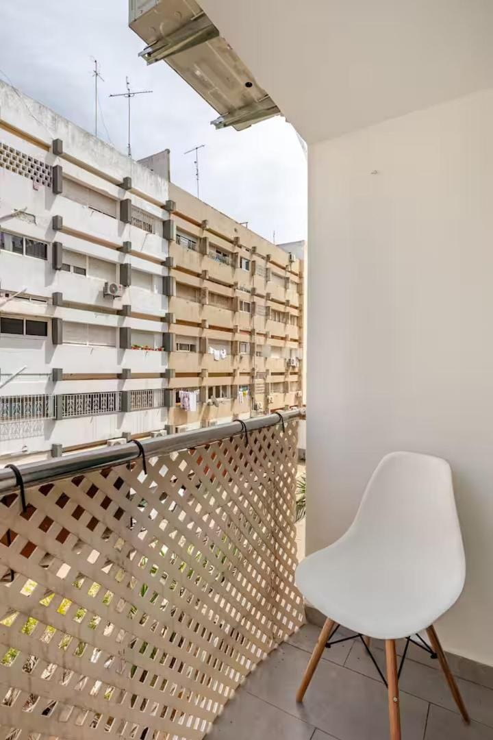 TB - Modern 2BR Apartment, Fiber Optic, AC - Near Agdal Clinic Apartment in Rabat
