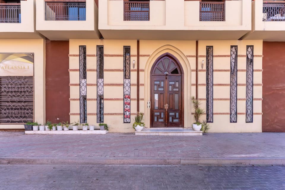 2 CH Premium Gueliz Gare à 3 min Parking Wifi Apartment in Marrakesh