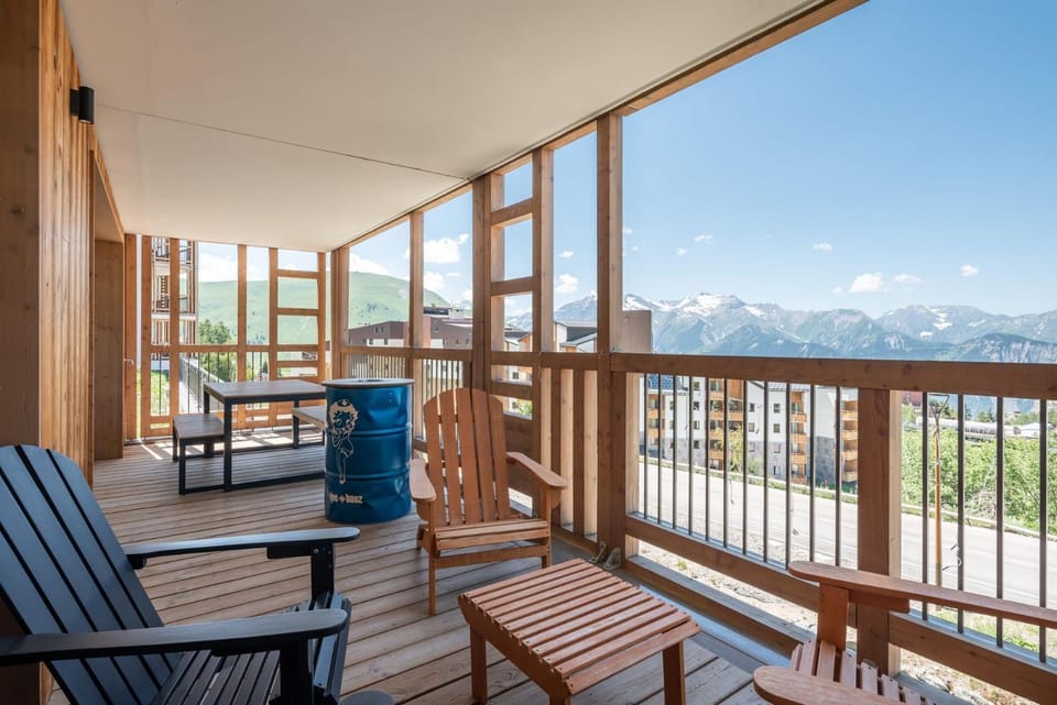 Day, Balcony/Terrace, Mountain view