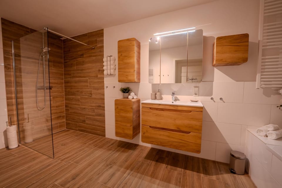 Bathroom, Bath