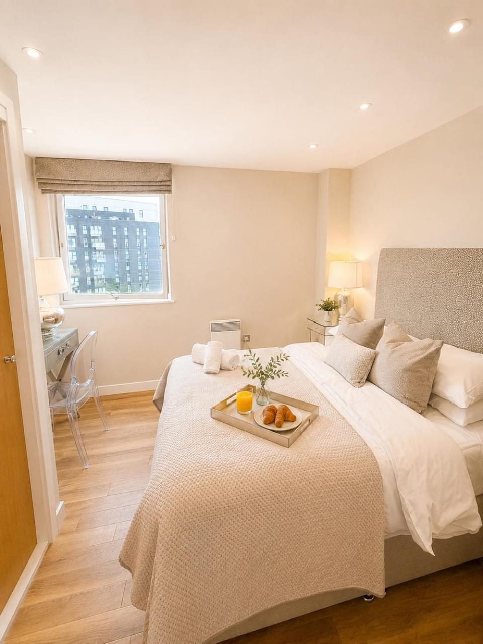 Bay View - 2BD, Free parking, contractors &Holiday Apartment in Cardiff
