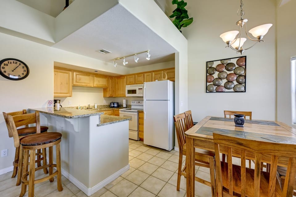 Golf & Gamble! Mesquite Condo w/ Pool Access House in Mesquite