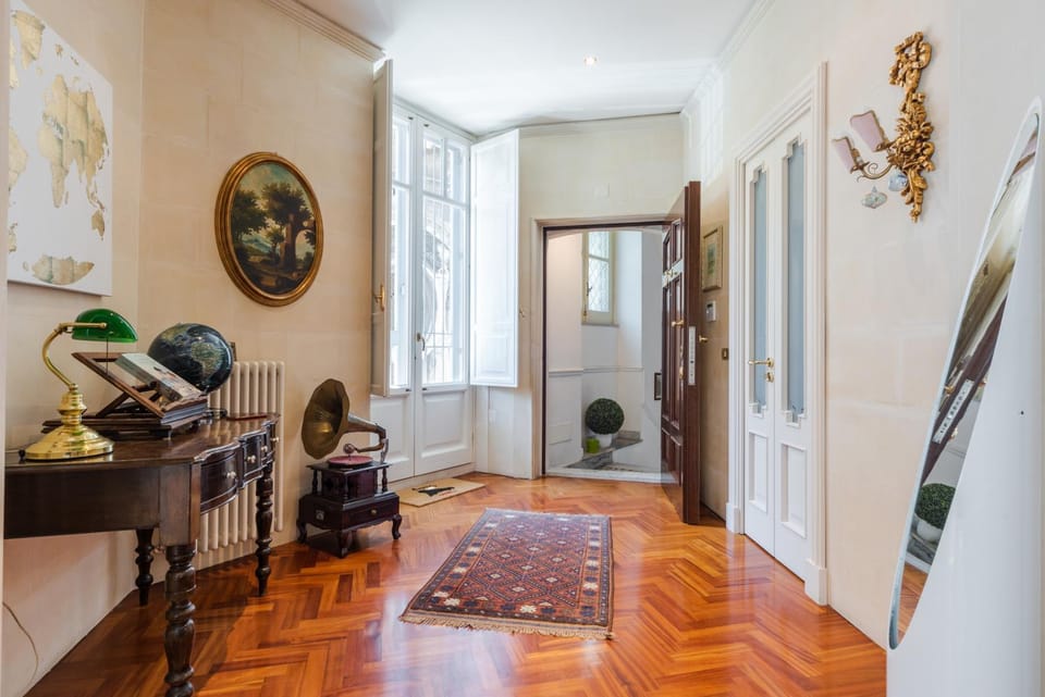 Victor House Apartment in Catania