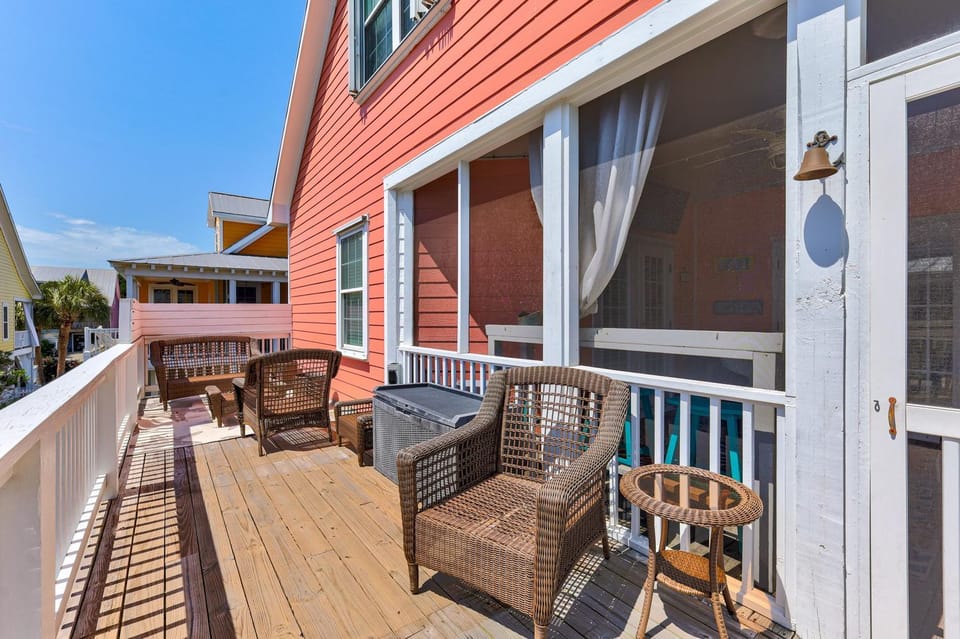 Joan and Eddies Beach Retreat by Carolina Beach Realty House in Kure Beach