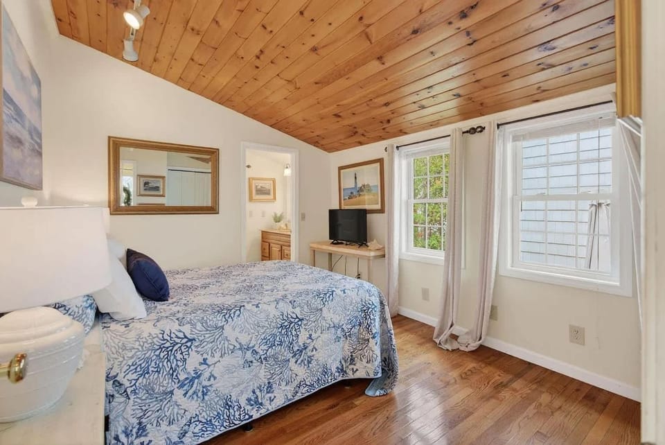 Private Coastal House in the Heart of Ocean Park Apartment in Ocean Park
