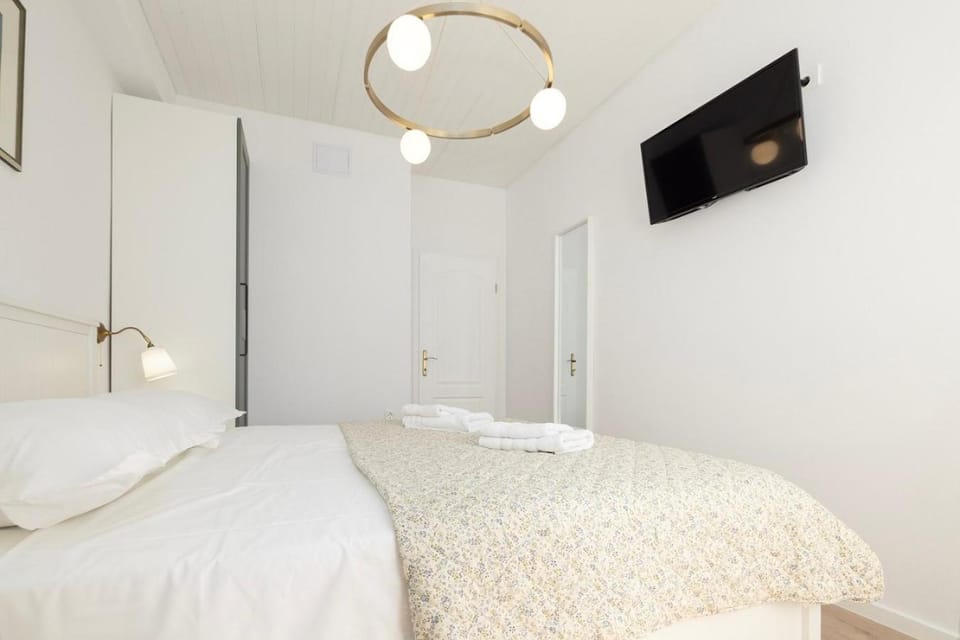 TV and multimedia, Bedroom