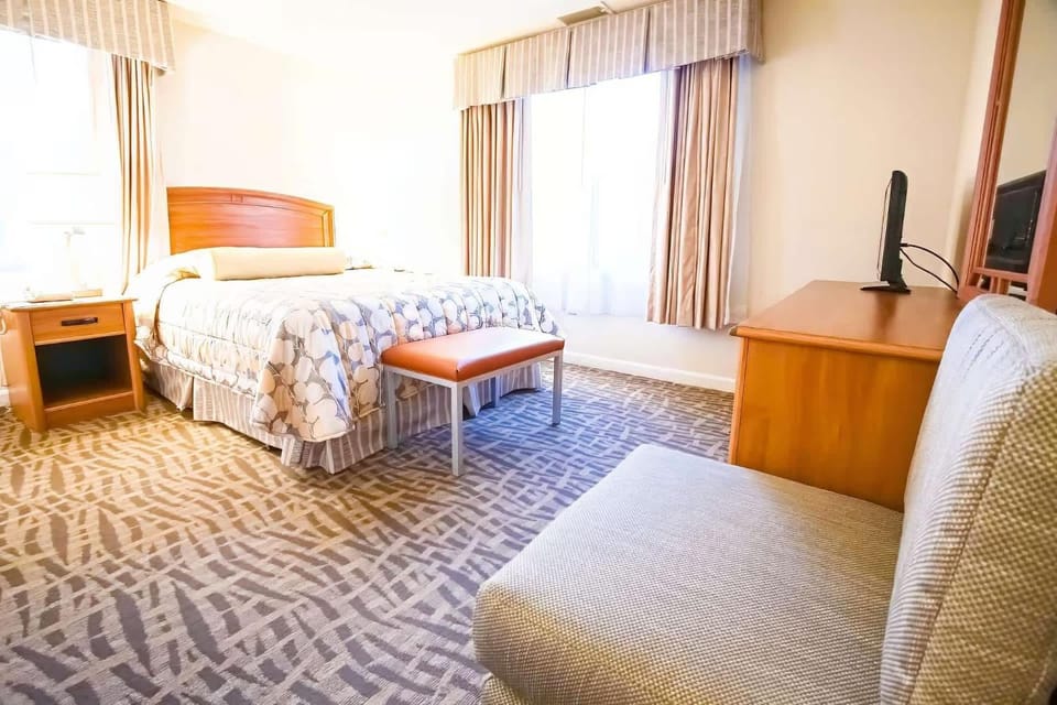 Sea Mist Resort - 2 Bedroom Apartment in Mashpee