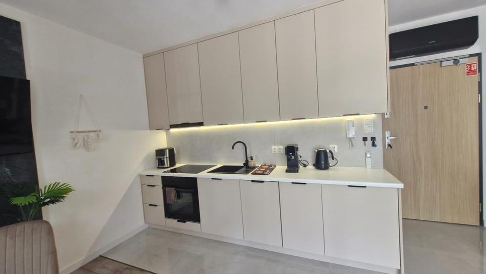 Coffee/tea facilities, Kitchen or kitchenette, pet friendly, stove