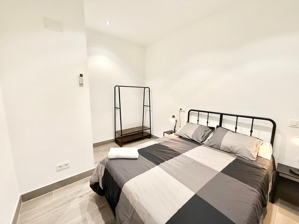 Centro Metro Legazpi 02 AMCH Apartment in Madrid