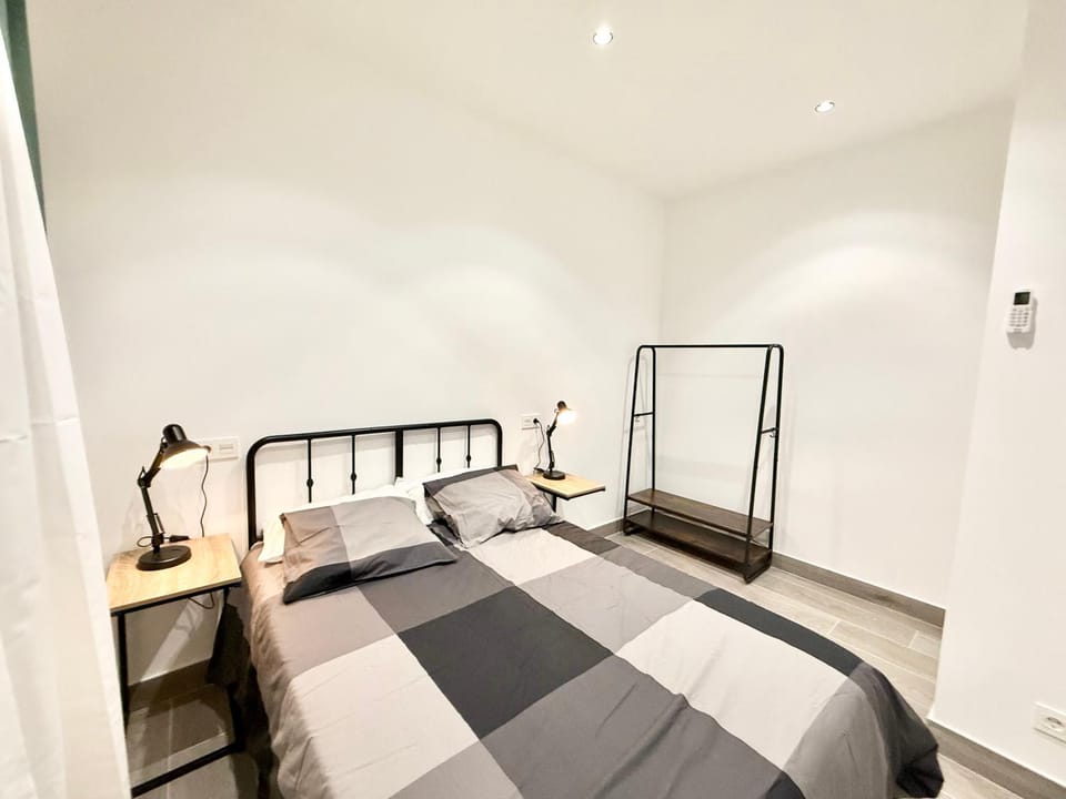Centro Metro Legazpi 02 AMCH Apartment in Madrid