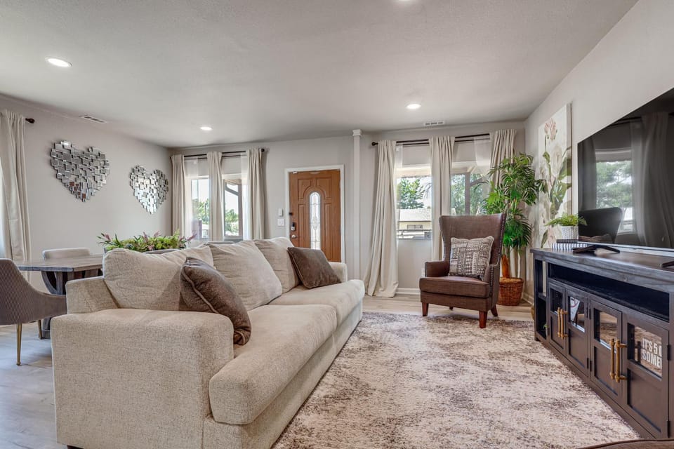 Family-Friendly Home, 3 Mi to Arkansas Riverwalk! House in Pueblo West