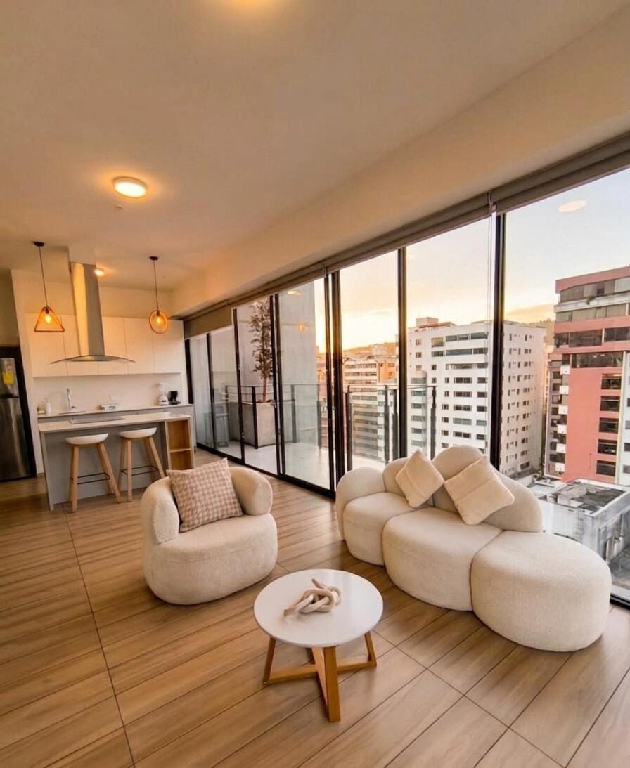 Suite in La Carolina Apartment in Quito