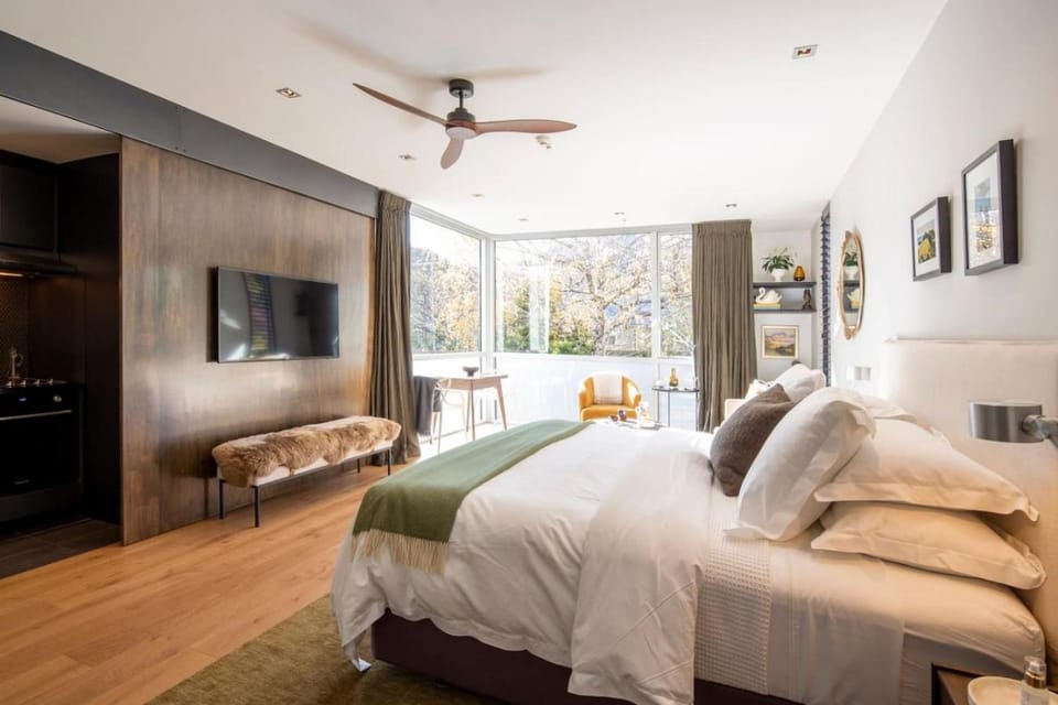 The Birch - Luxury Arrowtown Retreat Apartment in Arrowtown