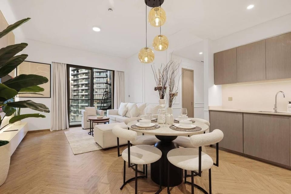 FIRST CLASS 2BR Next to Burj Khalifa and Dubai Mall Apartment in Dubai