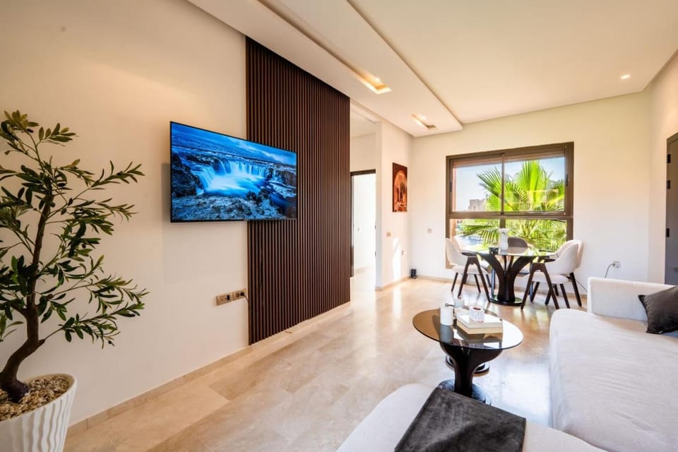 Prestigia Golf Resort, Luxury 3BR, Pool and Atlas View Apartment in Marrakesh