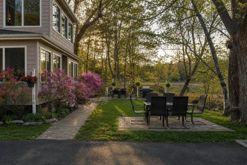 Private Coastal 4 Bedroom Residence in the Heart of Ocean Park Maine with Nearby Beach Access Apartment in Ocean Park