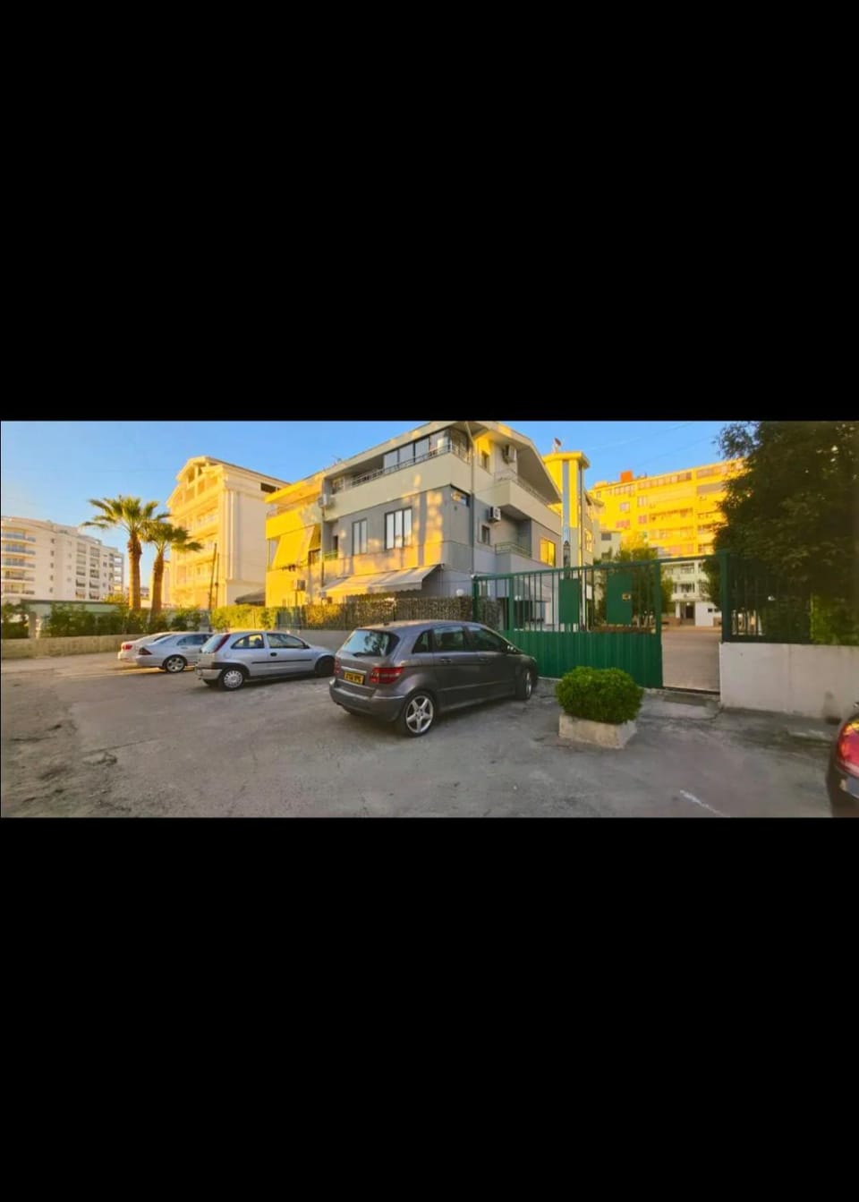 Day, Parking