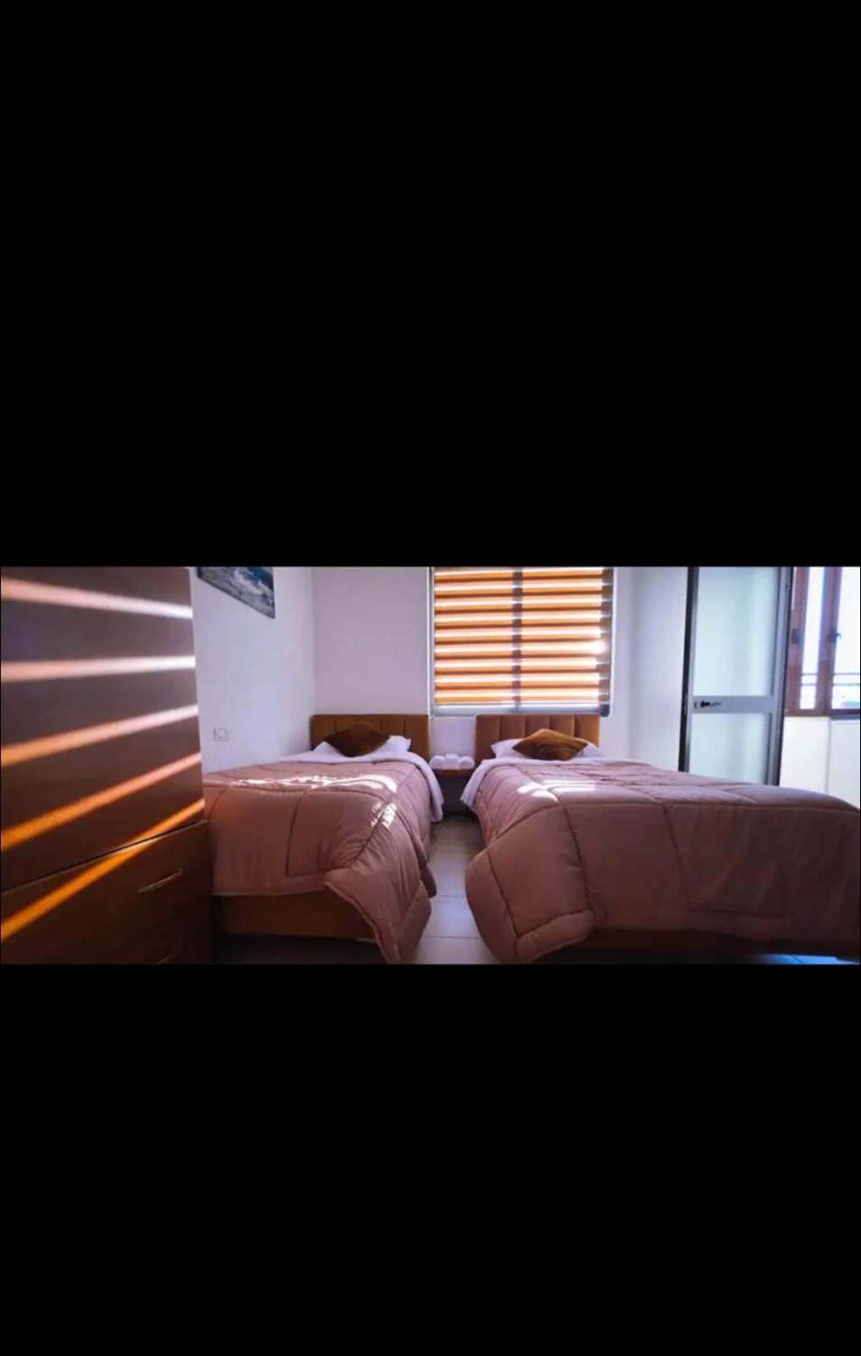 Property building, Bed, Bedroom