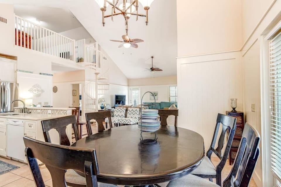 Crystal Beach Subdivision - Key Lime Pie House in Destin