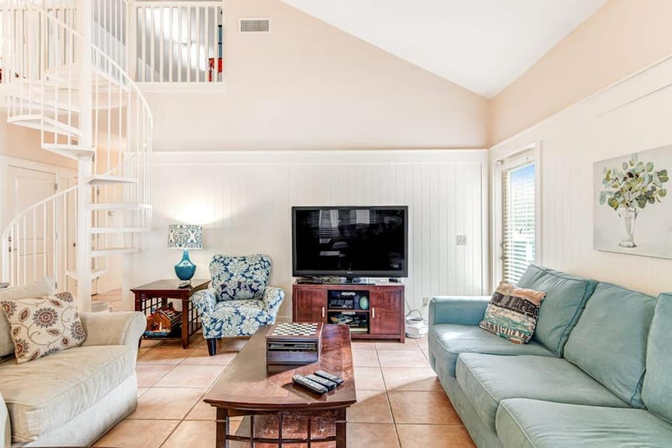 Crystal Beach Subdivision - Key Lime Pie House in Destin
