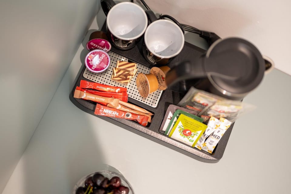 Coffee/tea facilities