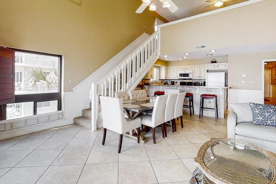 3rd Floor Condo Amenities Beach Access Beach Equipment Included House in Destin