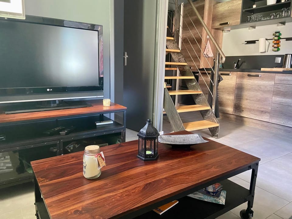 Property building, Living room