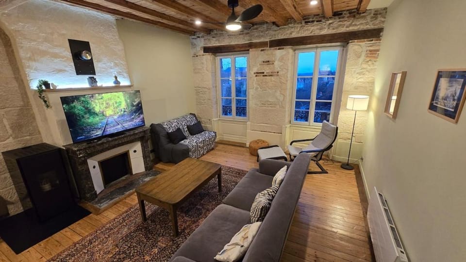 Communal lounge/ TV room