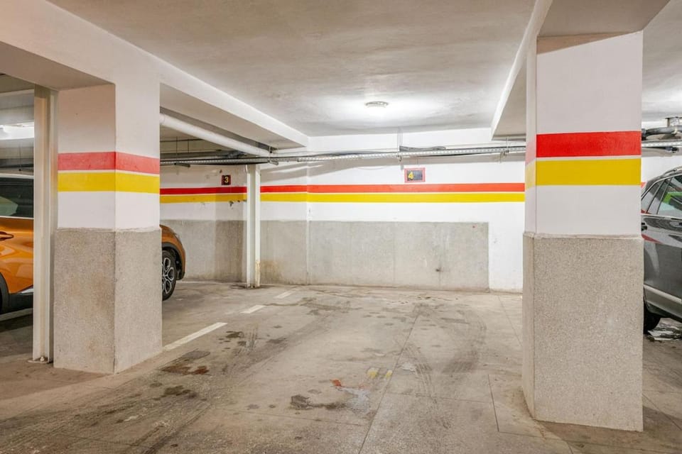 N4 - Modern 2BR with Private Patio, AC, Fiber & Parking, Near Arribat Center Mall Apartment in Rabat