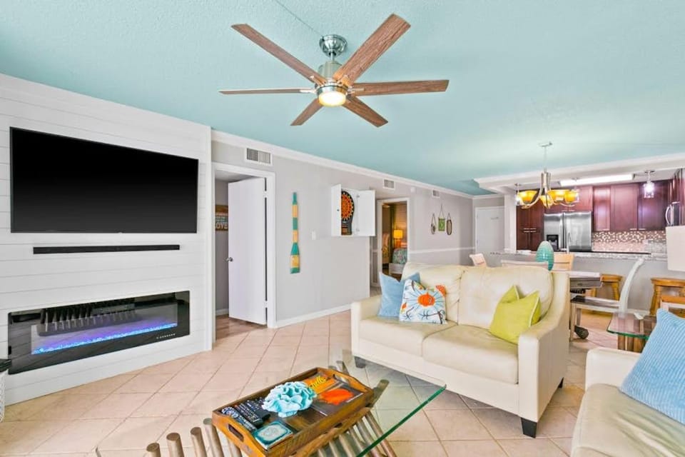 Frisky Flamingo House in Destin