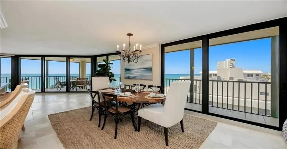 Oceanview Serenity Escape Apartment in Vanderbilt Beach