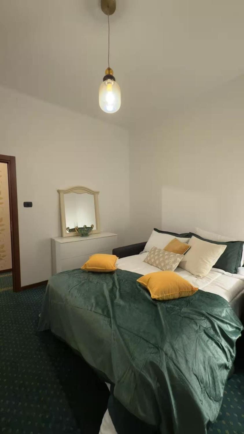 2 Rooms 10 min Arena Easy Parking Apartment in Verona