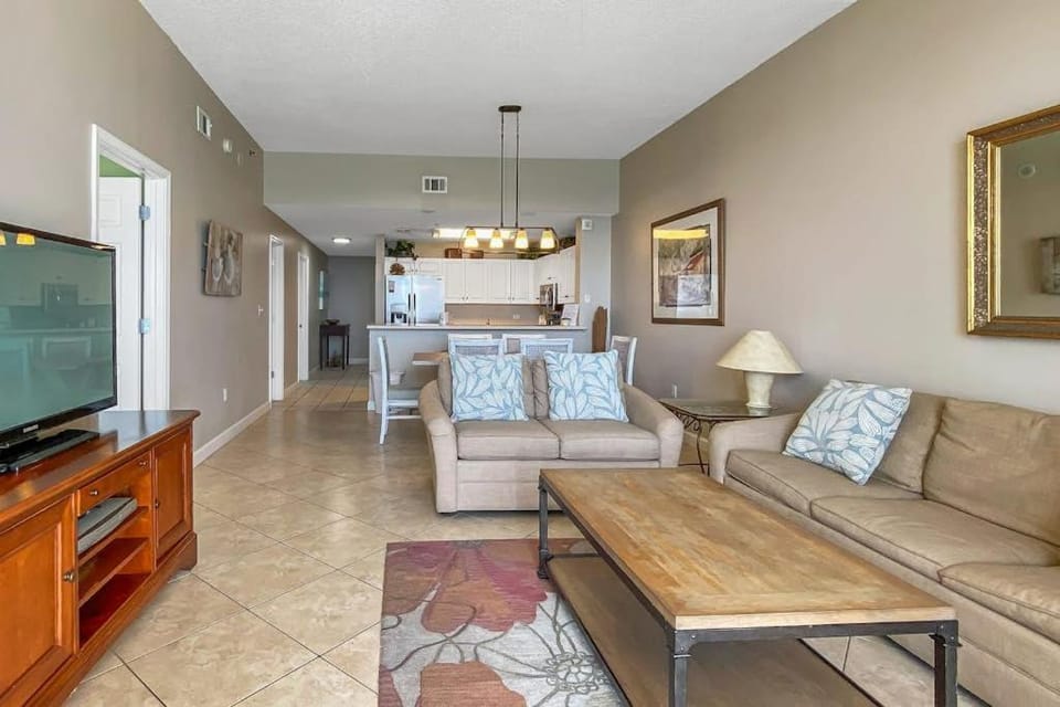 Comfortable unit Breathtaking views Quick walk to dining House in Miramar Beach